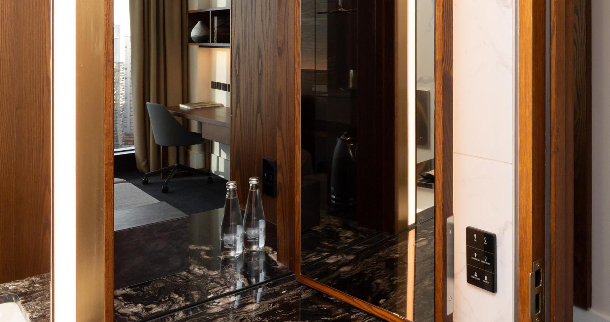 אוקלנד Horizon By Skycity מראה חיצוני תמונה A mirror in a hotel room