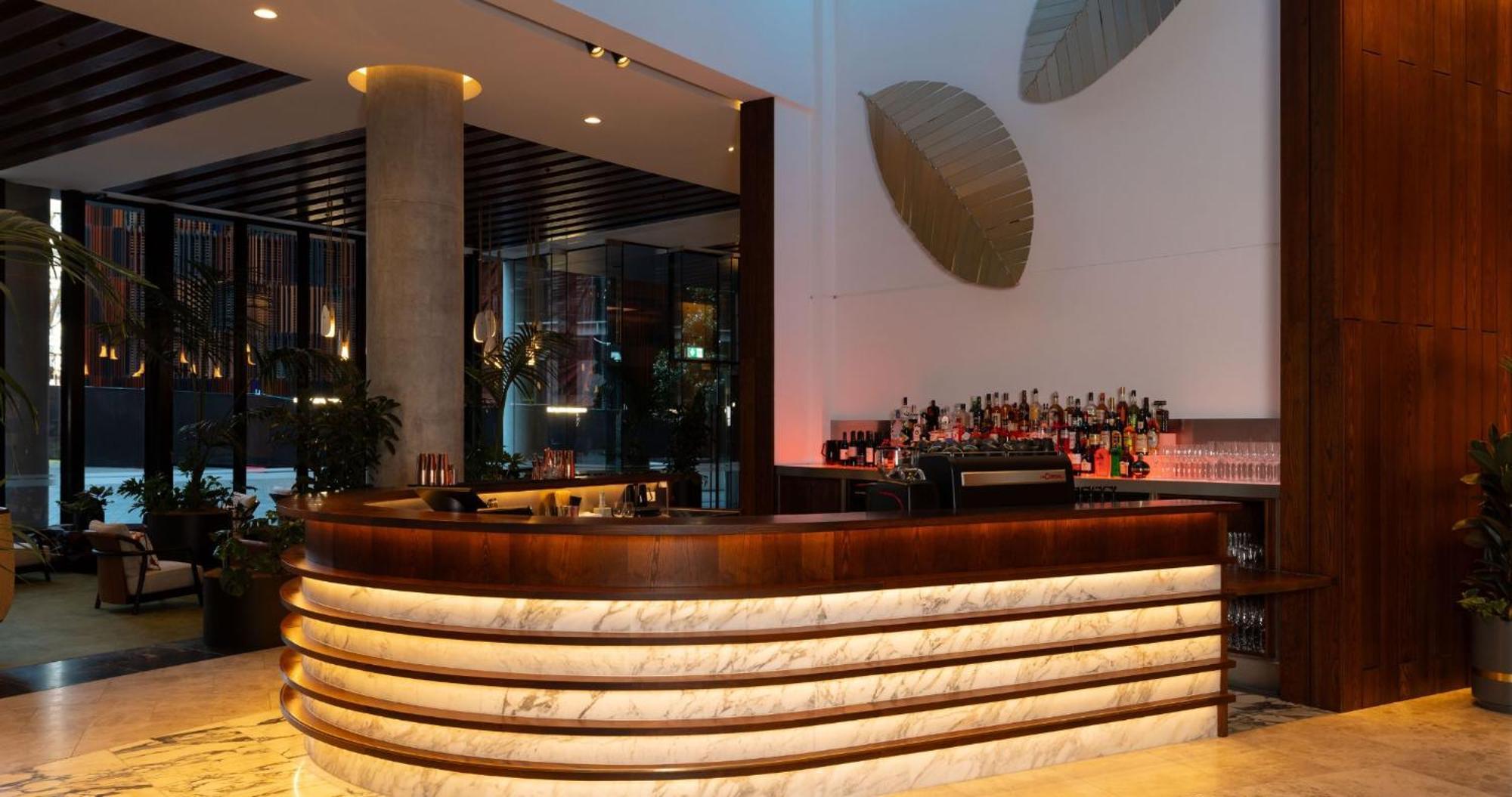 אוקלנד Horizon By Skycity מראה חיצוני תמונה The bar at the Mandarin Oriental, Munich